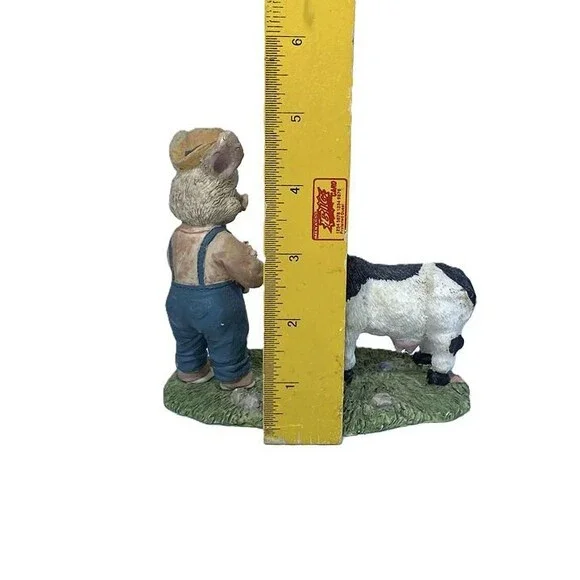 Farm Pig Figurine Feeding Cow Country Farmhouse Animal Statue Resin 6” Rustic De - Picture 2 of 5